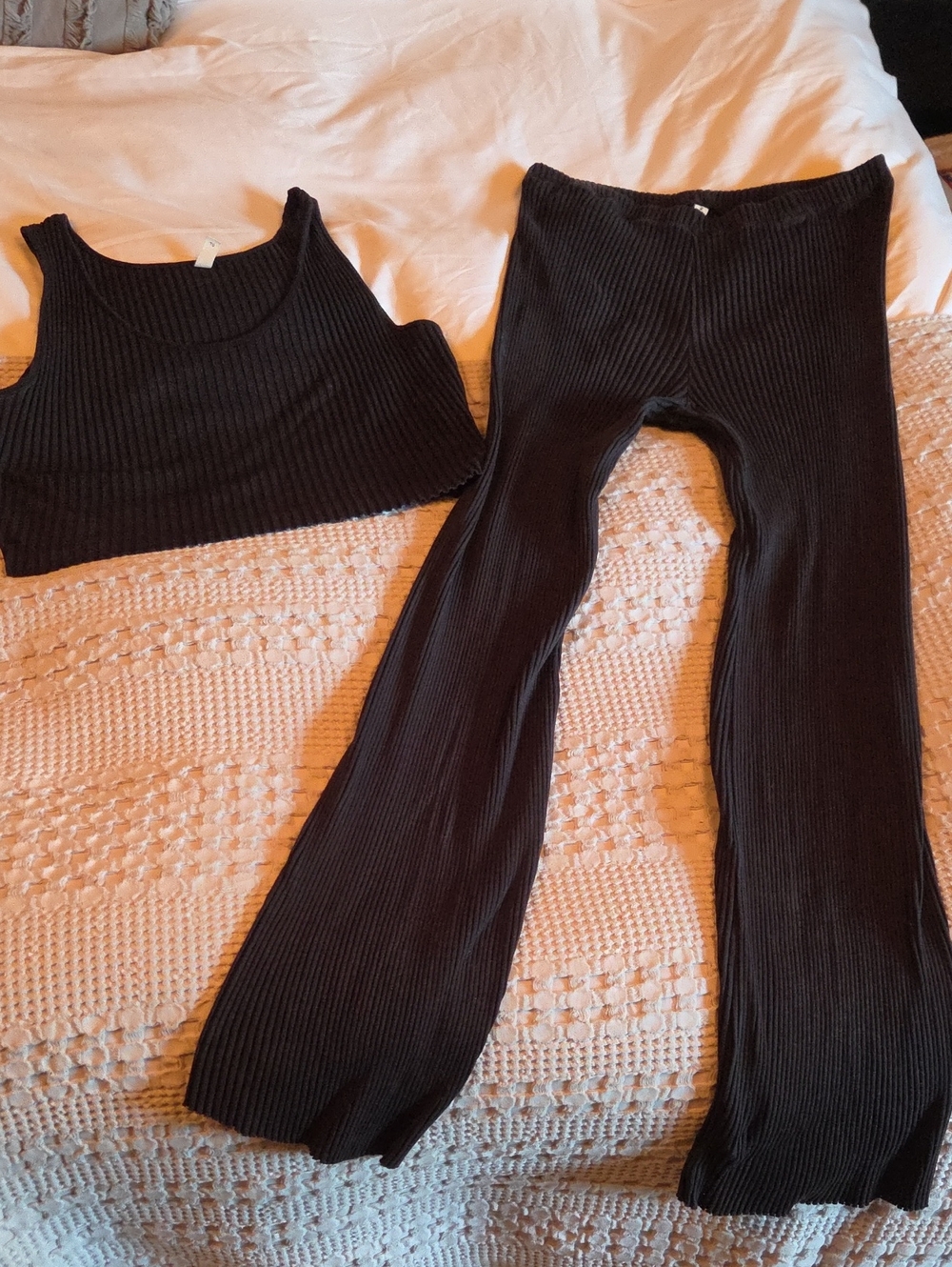 KOTN Black Ribbed Boot-Cut Knit Pants And Crop Top Xl